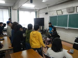 福祉実践教室車いす体験